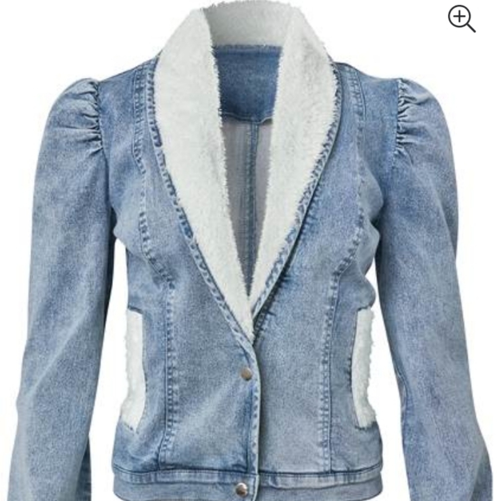 Venus jean jacket medium